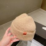 ロエベ 秋冬用の暖かい ニットキャップ cap 恋人 2210XMJ55-LOM4950