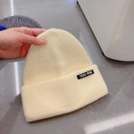 ミュウミュウ 優れた品質と低価格 ニットキャップ cap 2210XMJ60-MIUM4929 - 画像 (3)